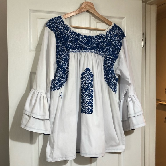 Tops - Rare Mi Golondrina Bell Sleeve Top